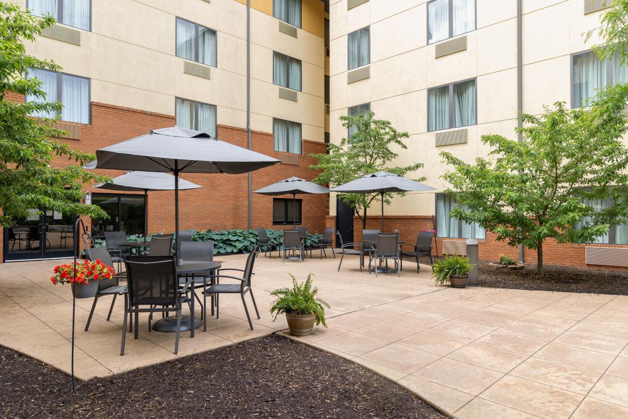 Towneplace Suites By Marriott Erie Exterior foto